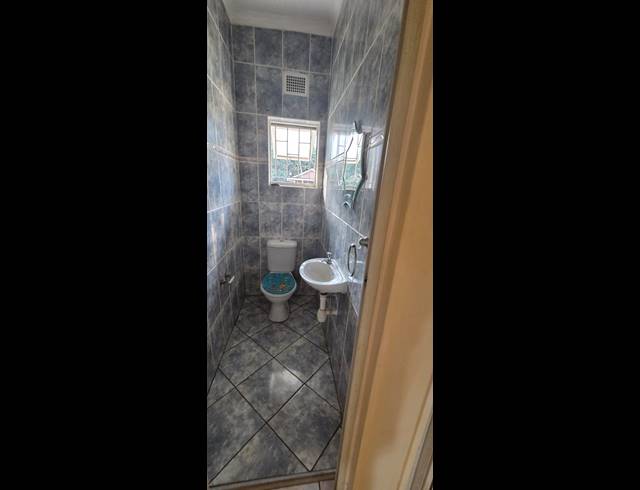 3 BEDROOM HOUSE TO LET IN MEER EN SEE